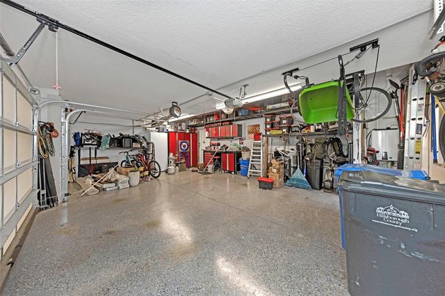 10422 GREENDALE DRIVE, Tampa, FL 33626