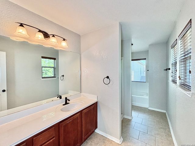 6407 ANTARES PARK, San Antonio, TX 78239