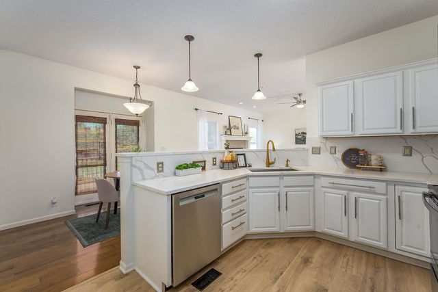 830 N Bracken Cir, Wichita, KS 67206