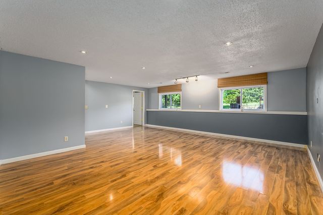 830 N Bracken Cir, Wichita, KS 67206
