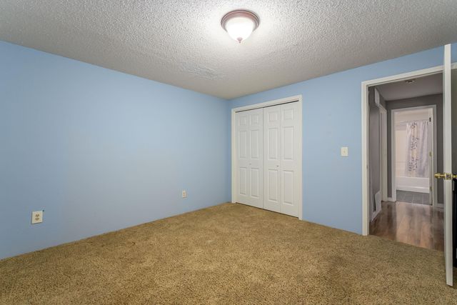 830 N Bracken Cir, Wichita, KS 67206