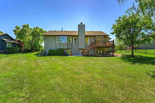 830 N Bracken Cir, Wichita, KS 67206