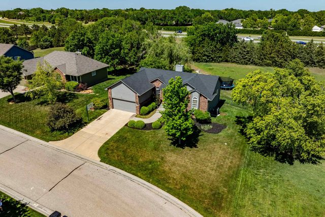 830 N Bracken Cir, Wichita, KS 67206