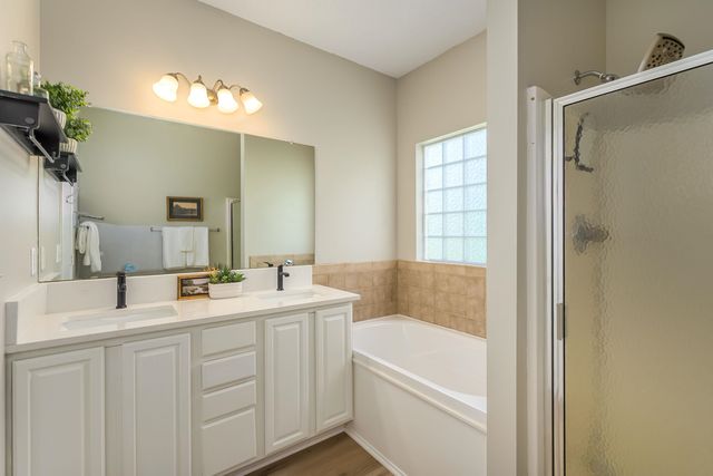 830 N Bracken Cir, Wichita, KS 67206