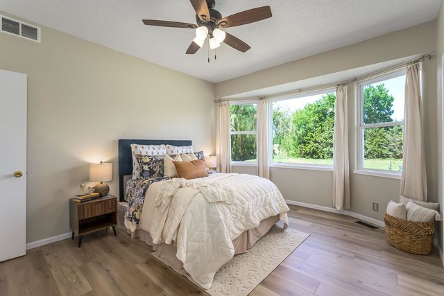 830 N Bracken Cir, Wichita, KS 67206