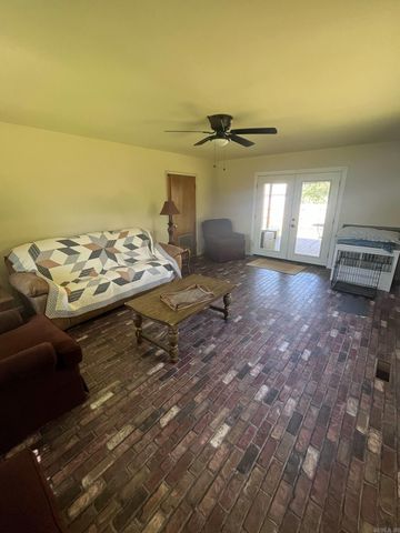 1809 Church Ave, Mena, AR 71953