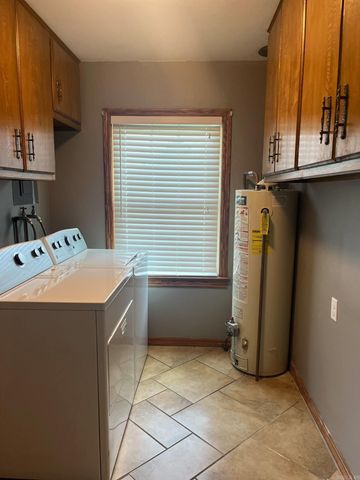 1809 Church Ave, Mena, AR 71953