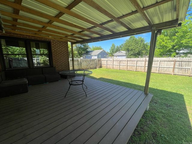 1809 Church Ave, Mena, AR 71953