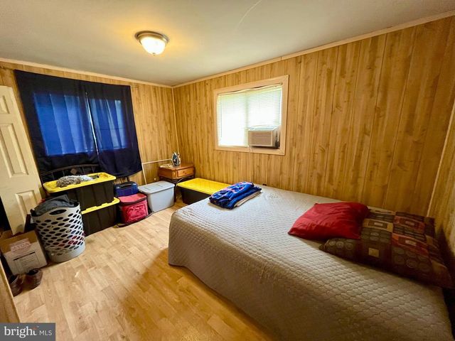 7815 EAST RD, Pasadena, MD 21122
