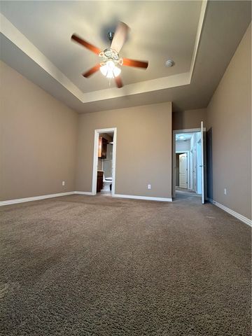 4246 N Zion Valley Drive, Fayetteville, AR 72703