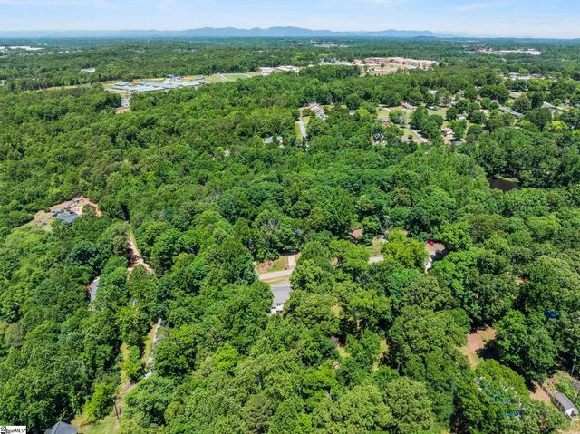 211 Brookside Drive, Duncan, SC 29334