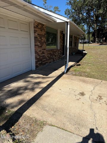15601 Big Ridge Road, Biloxi, MS 39532