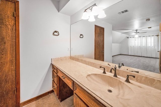 1417 15th Street, Huntsville, TX 77340