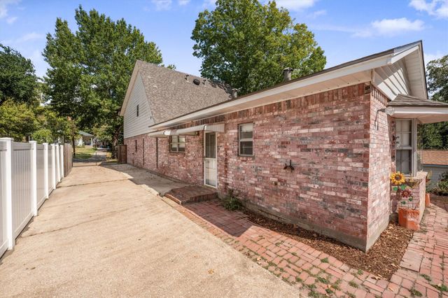 1417 15th Street, Huntsville, TX 77340