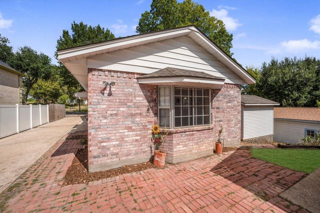 1417 15th Street, Huntsville, TX 77340