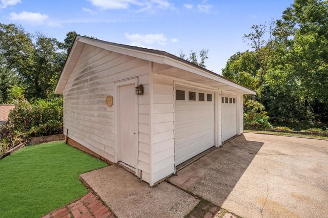 1417 15th Street, Huntsville, TX 77340