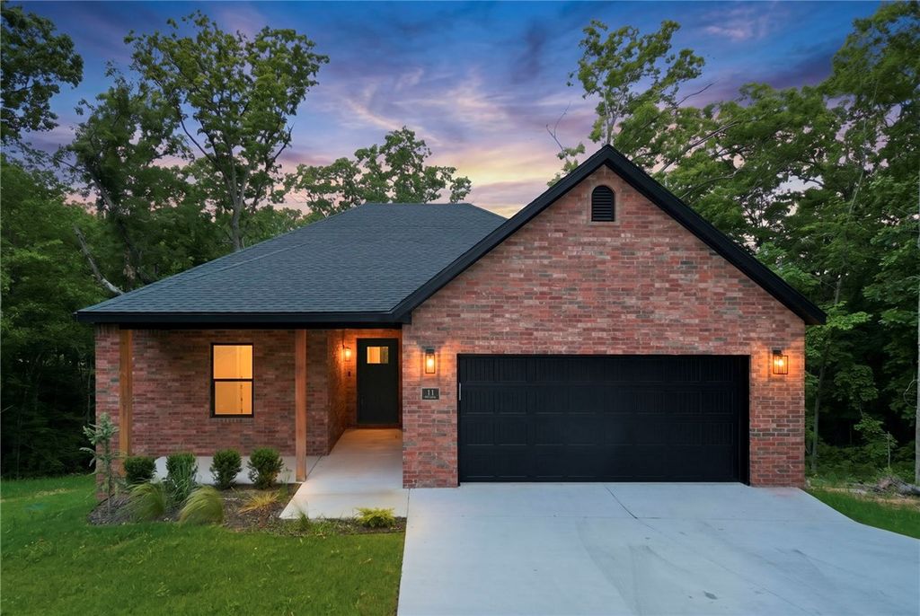 11 Pitt Lane, Bella Vista, AR 72715