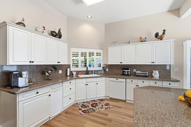 2843 Carolina Avenue, Clovis, CA 93611