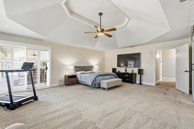 2843 Carolina Avenue, Clovis, CA 93611