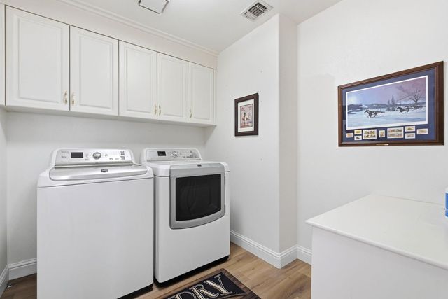 2843 Carolina Avenue, Clovis, CA 93611