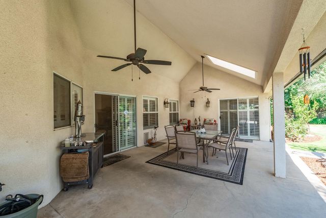 2843 Carolina Avenue, Clovis, CA 93611