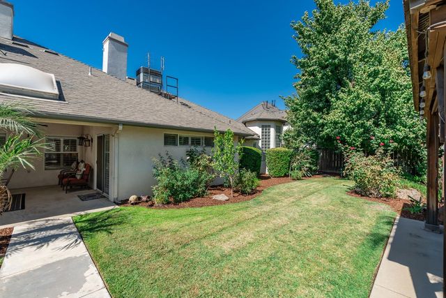 2843 Carolina Avenue, Clovis, CA 93611