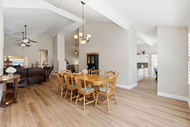2843 Carolina Avenue, Clovis, CA 93611