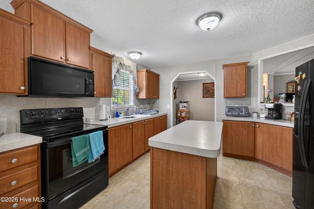 920 Pickett Road NE, Leland, NC 28451