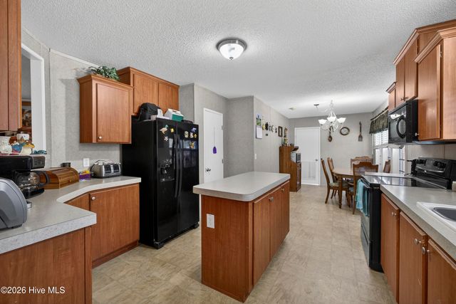 920 Pickett Road NE, Leland, NC 28451