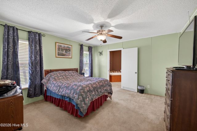 920 Pickett Road NE, Leland, NC 28451