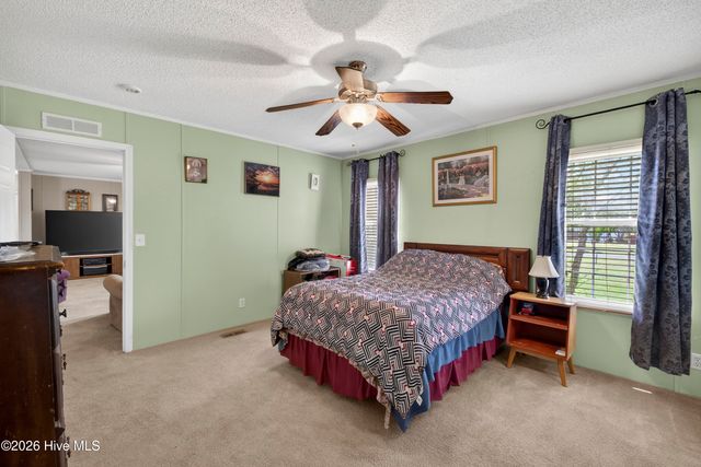 920 Pickett Road NE, Leland, NC 28451