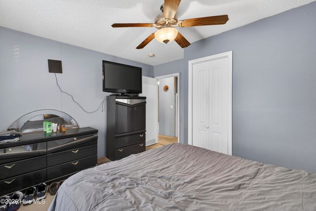 920 Pickett Road NE, Leland, NC 28451