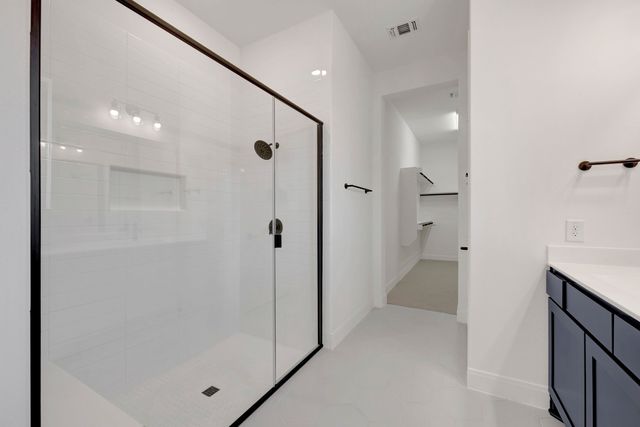 2083 Pine Grove Lane, Arlington, TX 76005