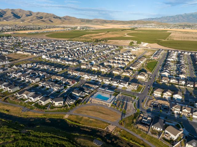 355 E HALLS CREEK RD, Saratoga Springs, UT 84045