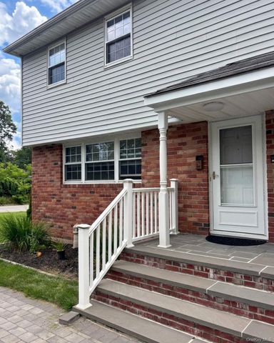 99 Washington Street, East Islip, NY 11730