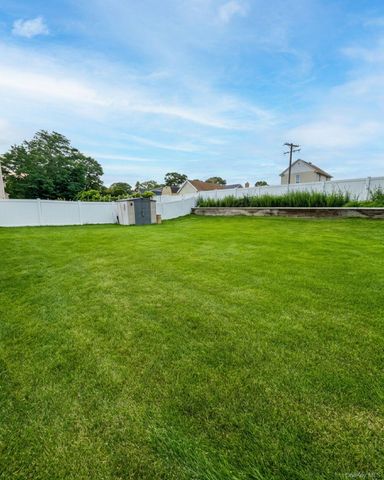 99 Washington Street, East Islip, NY 11730