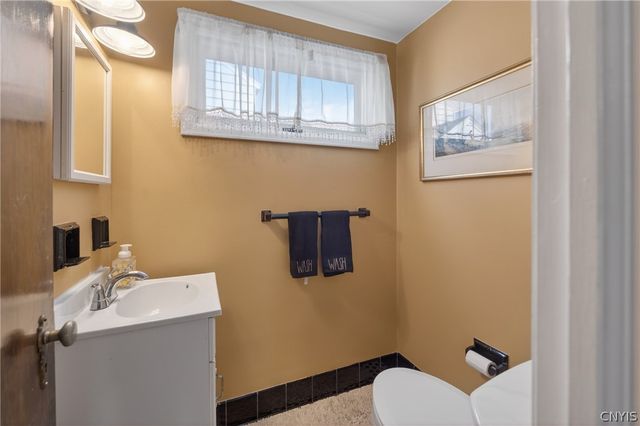 1215 Court St, Syracuse, NY 13208