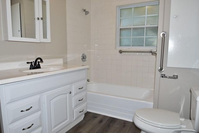 1030 Perkins Drive, Bacliff, TX 77518