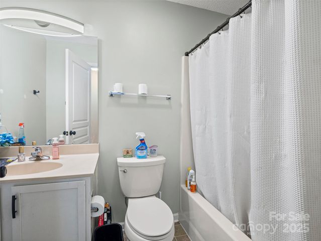 131 Morningside Lane, Hendersonville, NC 28792
