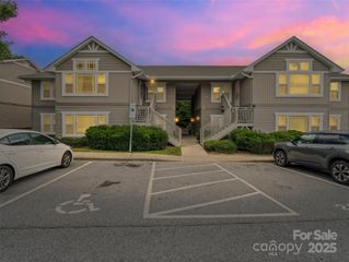 131 Morningside Lane, Hendersonville, NC 28792