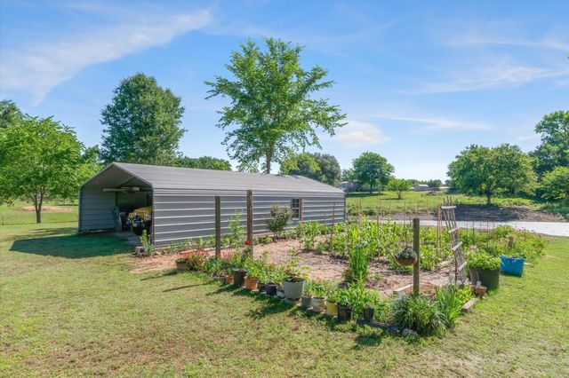 2106 Fm 1647, Winnsboro, TX 75494