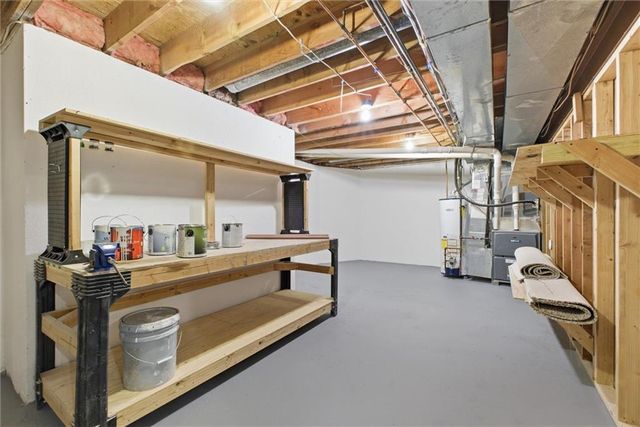 13810 Pembroke Lane, Leawood, KS 66224