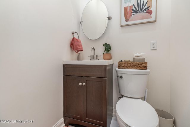 1122 E Burnett Ave, Louisville, KY 40217