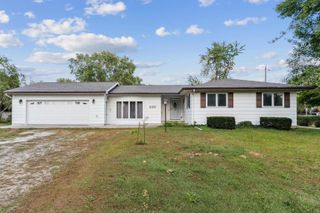 306 Southcrest Drive, Waterloo, IA 50702