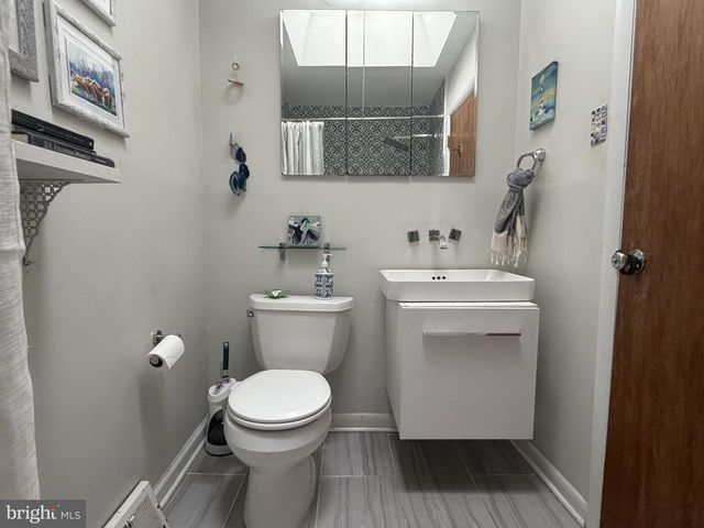 559 WARTMAN ST, Philadelphia, PA 19128