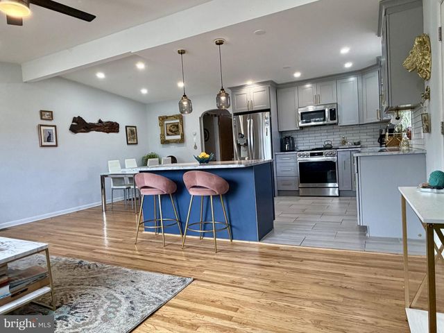 559 WARTMAN ST, Philadelphia, PA 19128