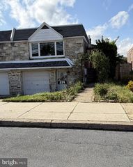 559 WARTMAN ST, Philadelphia, PA 19128