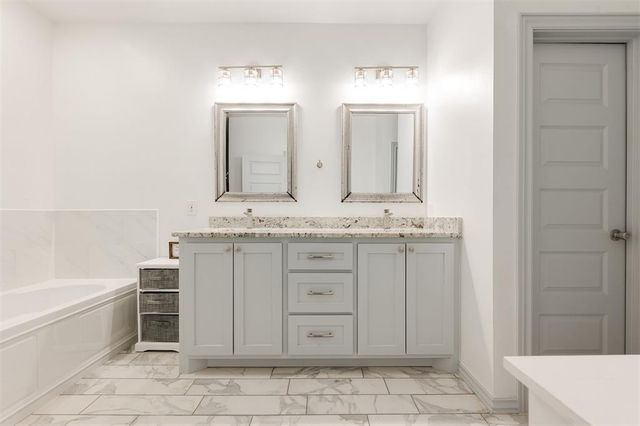 2899 Pecan Ridge Circle, Jones, OK 73049