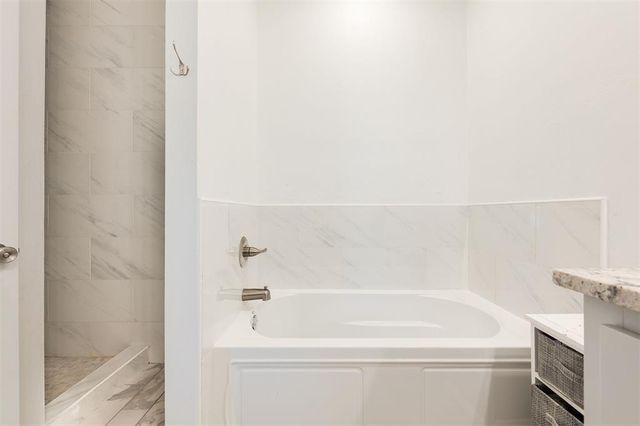 2899 Pecan Ridge Circle, Jones, OK 73049