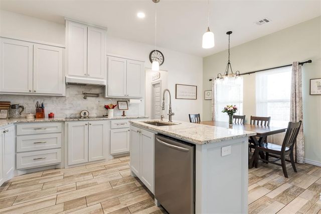 2899 Pecan Ridge Circle, Jones, OK 73049